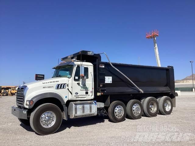 Mack GR104F Savivarčių priekabų vilkikai