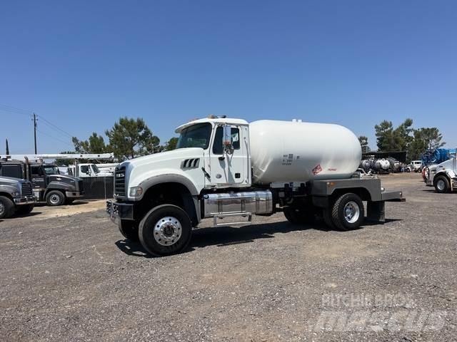 Mack GU432 Automobilinės cisternos