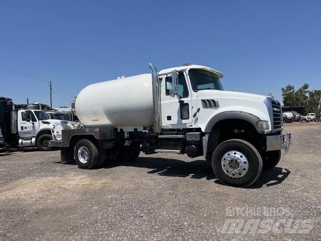 Mack GU432 Automobilinės cisternos