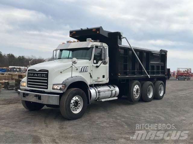 Mack GU713 Savivarčių priekabų vilkikai