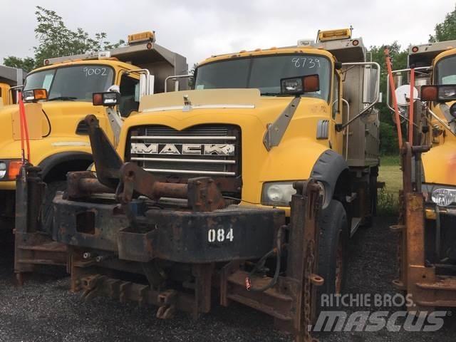 Mack GU713 Sniego peiliai ir valytuvai