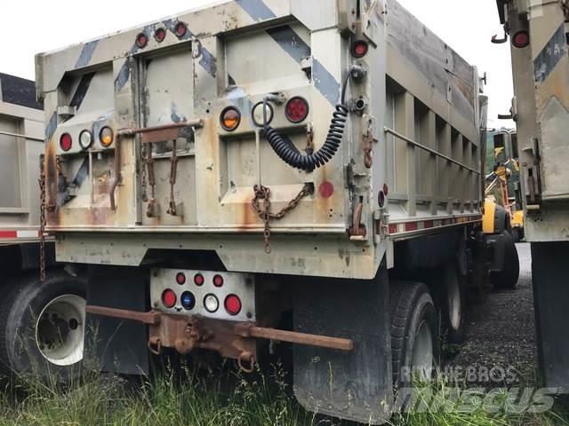 Mack GU713 Sniego peiliai ir valytuvai
