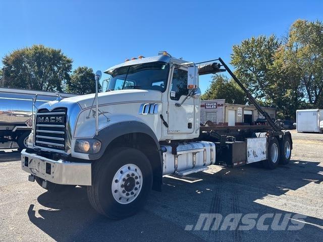 Mack GU713 Savivarčiai