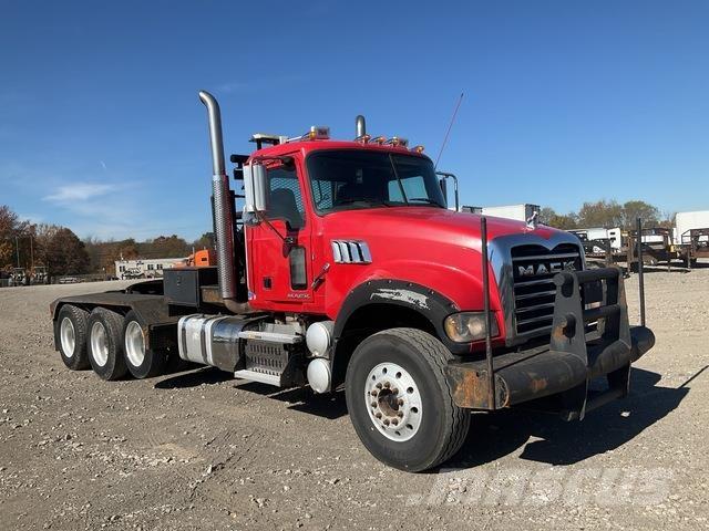 Mack GU713 Naudoti vilkikai