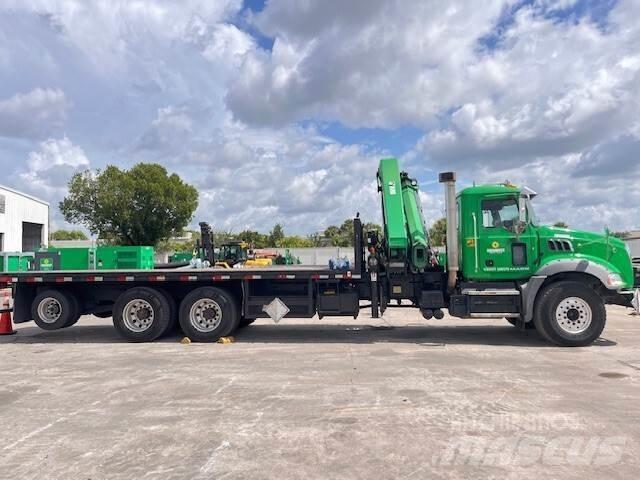 Mack GU813 Kita