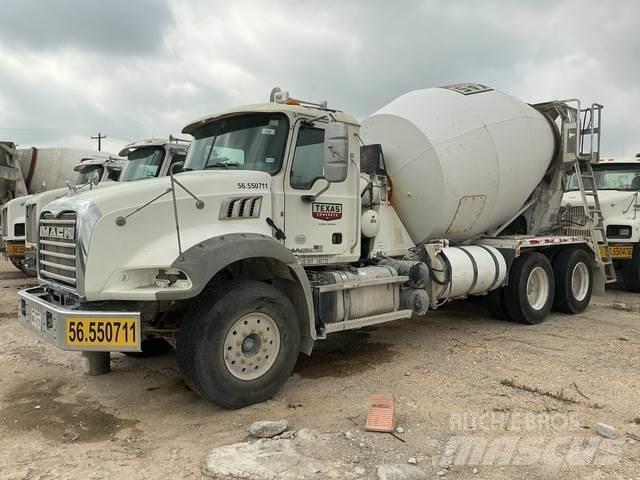 Mack GU813 Kita