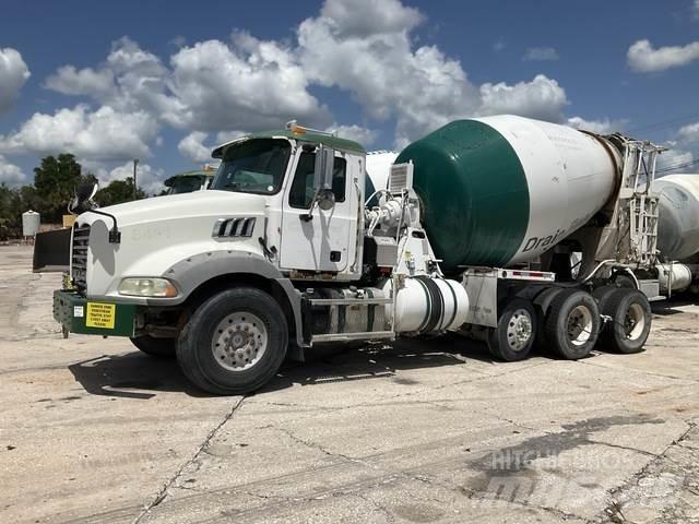 Mack GU813 Kita