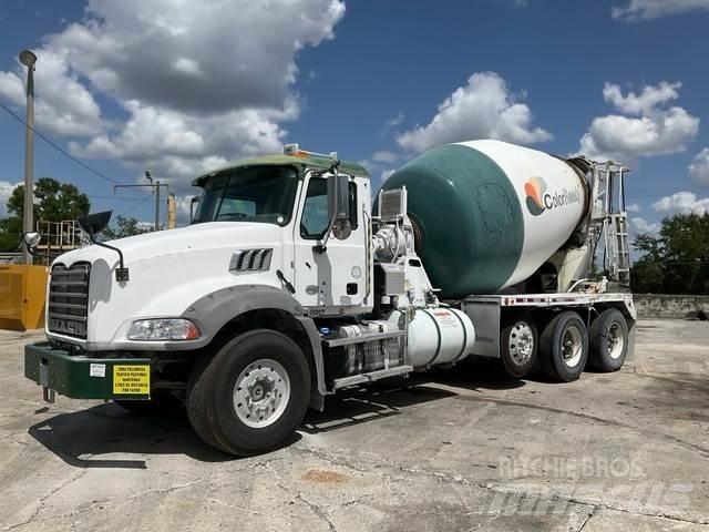 Mack GU813 Kita