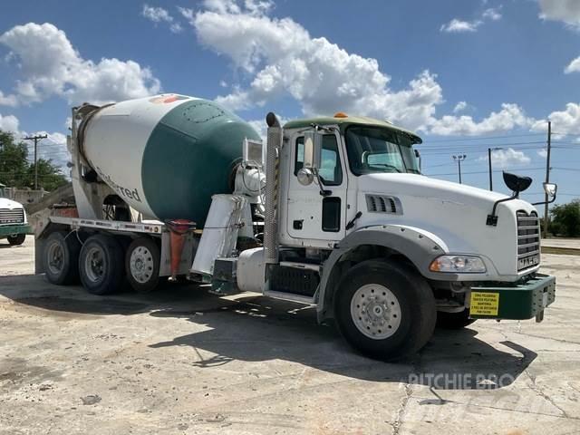 Mack GU813 Kita