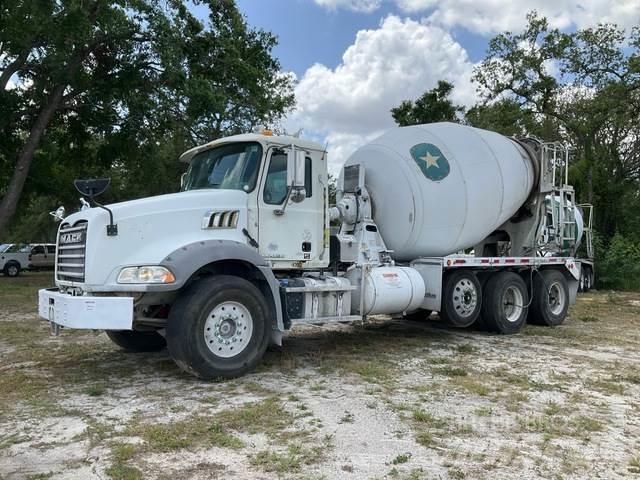Mack GU813 Kita