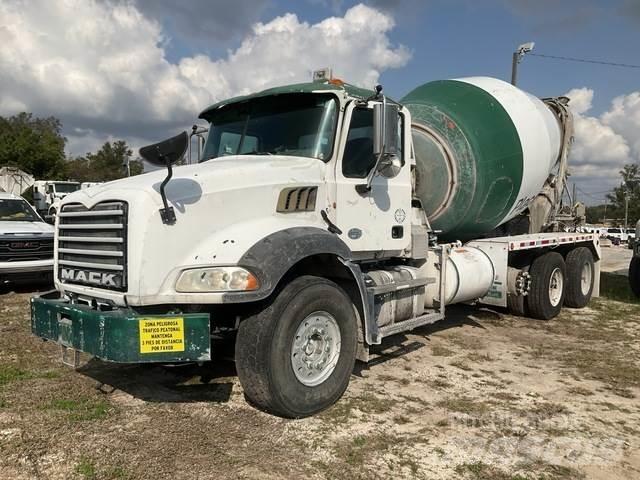 Mack GU813 Kita