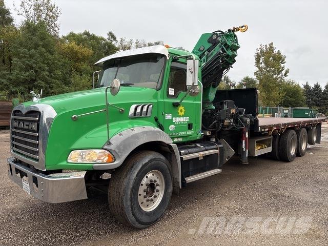 Mack GU813 Kita