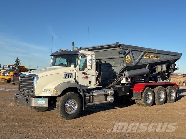 Mack GU814 Betono akmens klojimo technika