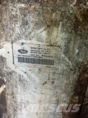 Mack LE613 Šiukšliavežės