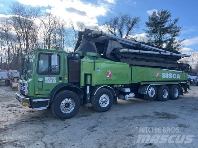 Mack MRU613 Betono siurbliai