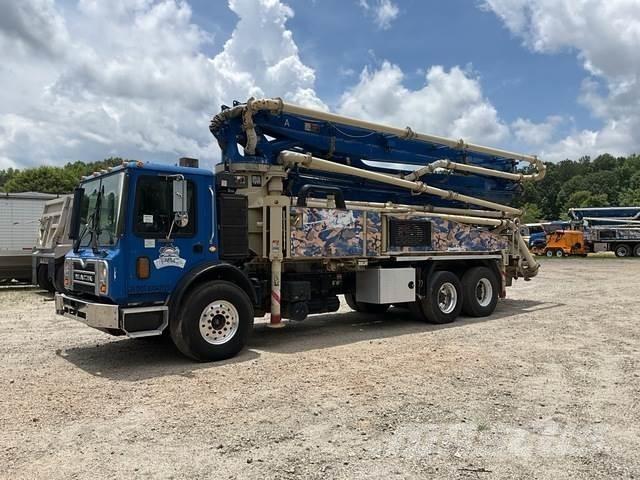 Mack MRU613 Betono siurbliai