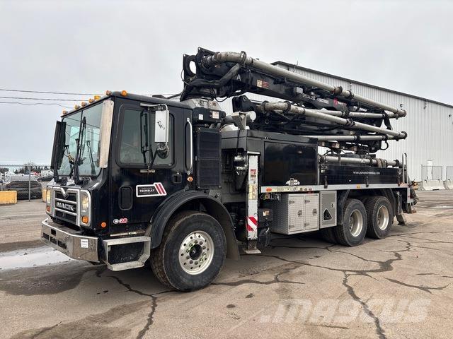 Mack MRU613 Betono siurbliai