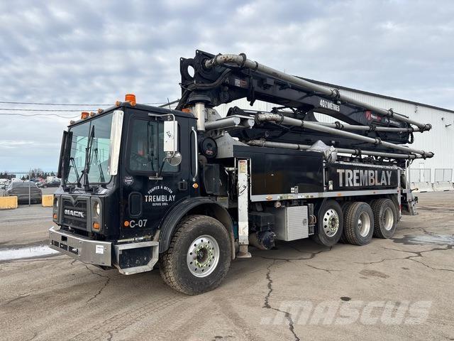 Mack MRU613 Betono siurbliai