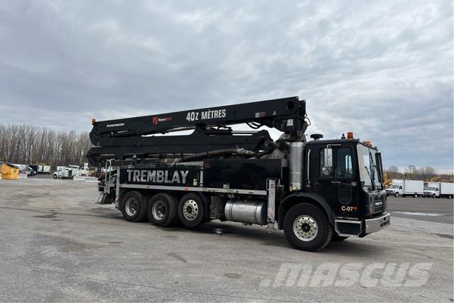 Mack MRU613 Betono siurbliai