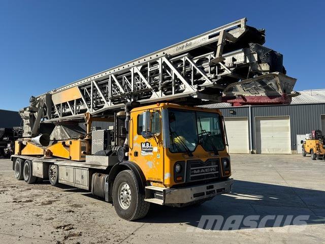 Mack MRU613 Betono siurbliai