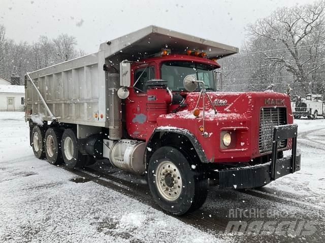 Mack RB688S Savivarčių priekabų vilkikai