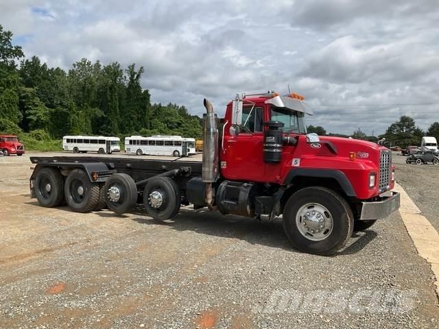 Mack RD688S Savivarčiai