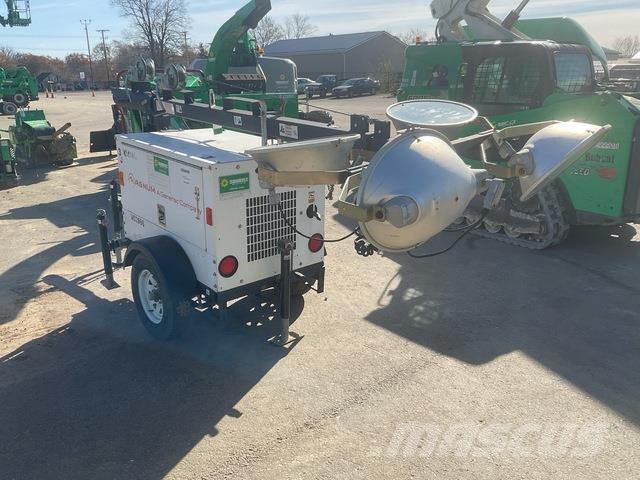 Magnum T25Q Apšvietimo bokšteliai