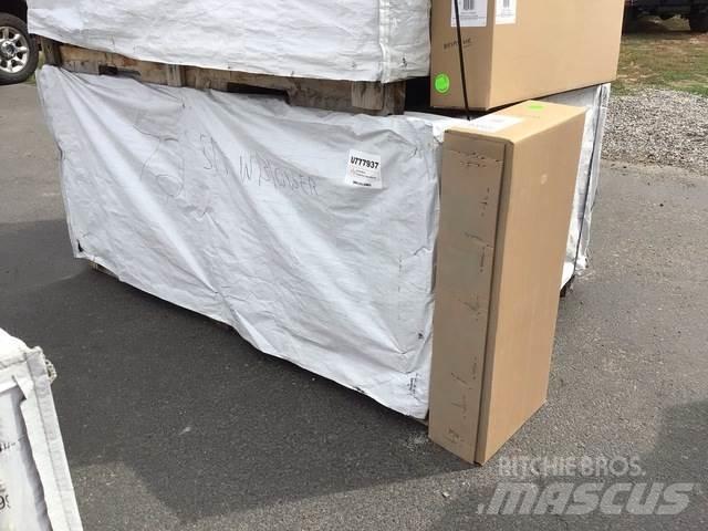 Mahindra  Kita kelių ir sniego technika