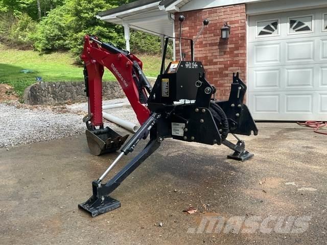 Mahindra 26B Tranšėjų kasimo technika