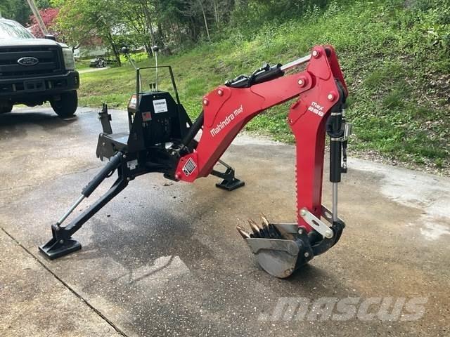 Mahindra 26B Tranšėjų kasimo technika
