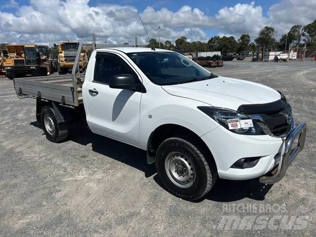Mazda BT-50 Pikapai / Bortiniai sunkvežimiai