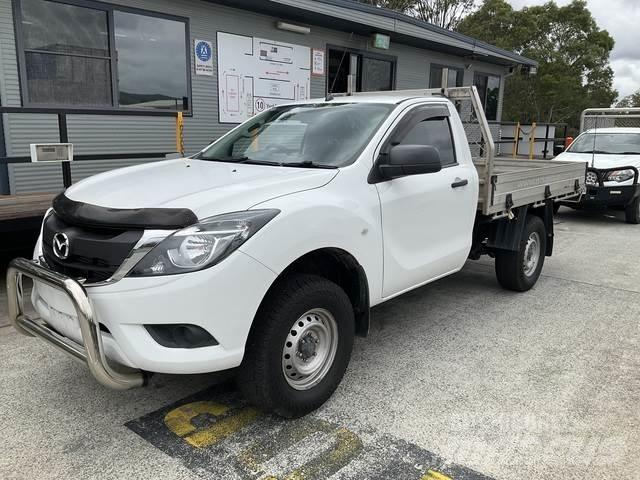 Mazda BT-50 Pikapai / Bortiniai sunkvežimiai