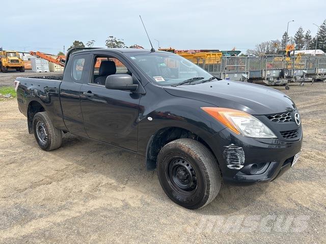 Mazda BT-50 Pikapai / Bortiniai sunkvežimiai