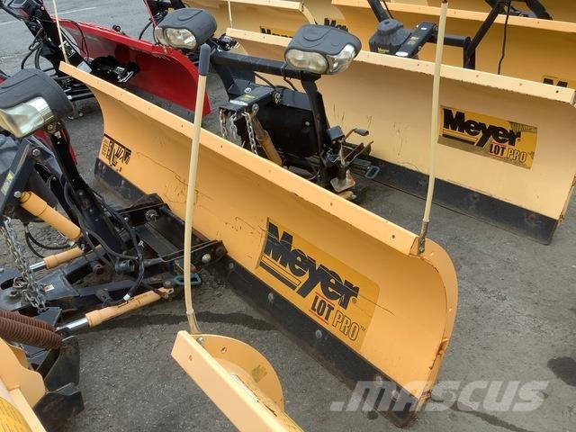 Meyer LP-9.0 Sniego peiliai ir valytuvai