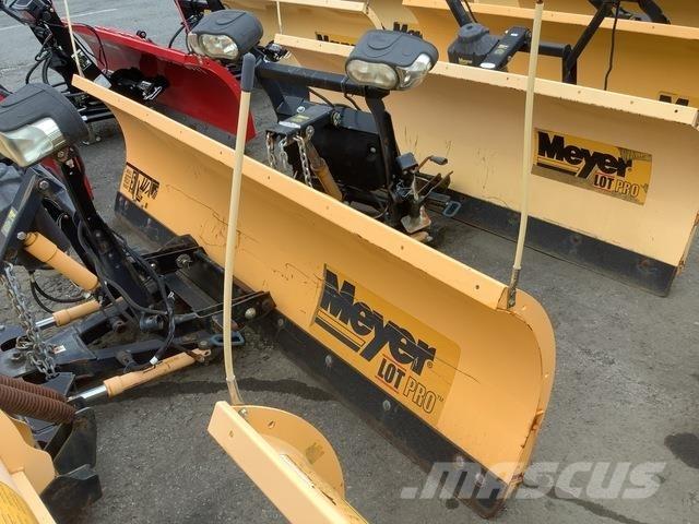 Meyer LP-9.0 Sniego peiliai ir valytuvai