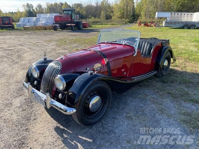 Morgan Plus 4 Lengvieji automobiliai
