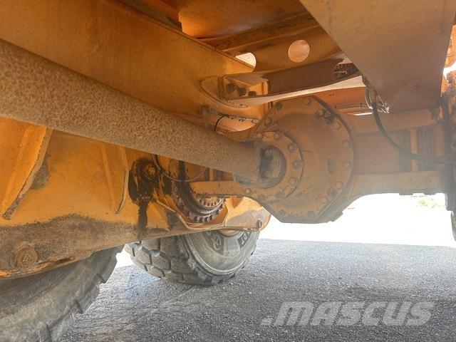 Moxy MT31 Karjeriniai savivarčiai