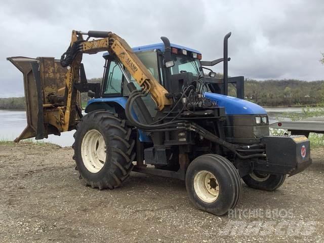 New Holland  Naudoti kompaktiški traktoriai