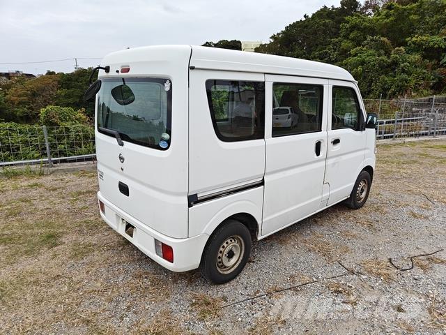 Nissan CLIPPER Statyba - Kita