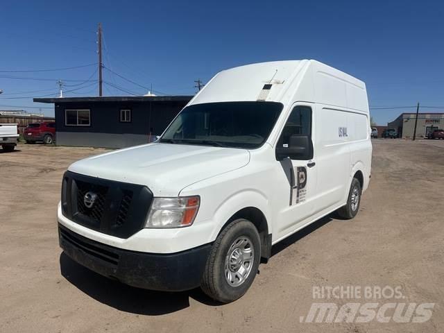 Nissan NV Krovininiai furgonai