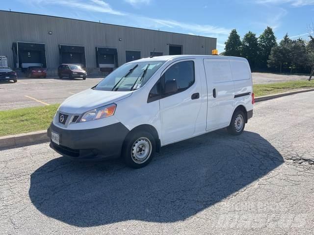 Nissan NV200 Krovininiai furgonai