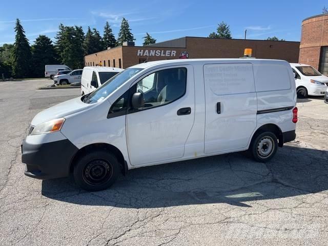 Nissan NV200 Krovininiai furgonai