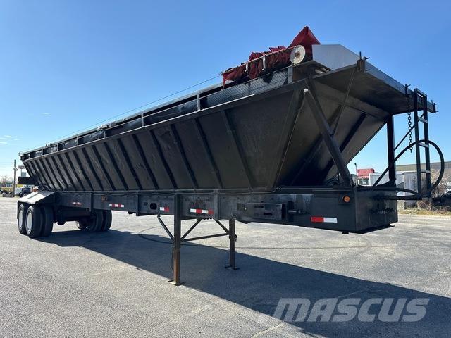  Northern Puspriekabės su grindimis