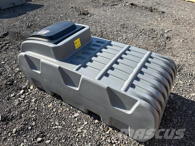  Olsen DD500 Degalų ir priedų talpyklos