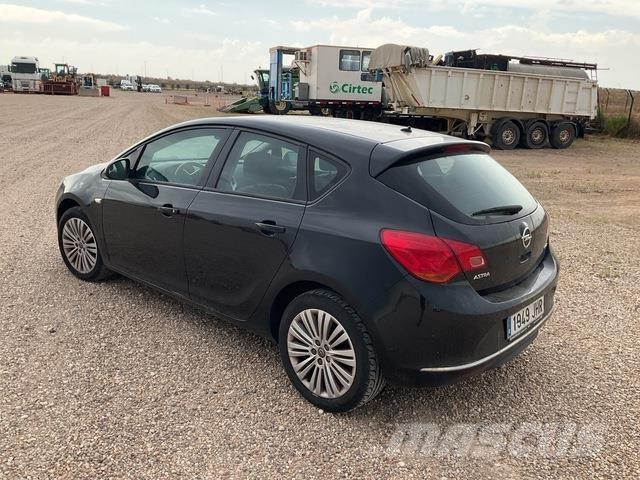 Opel Astra Lengvieji automobiliai