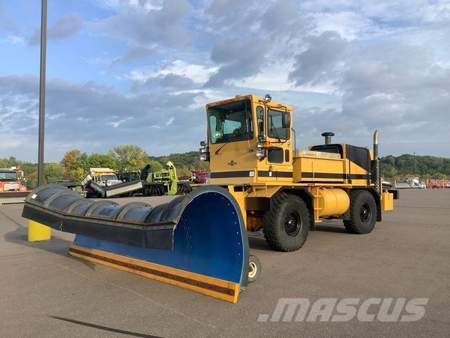Oshkosh H2718 Sniego peiliai ir valytuvai