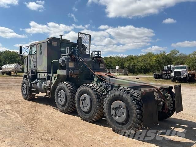 Oshkosh M1070 Pagalbos kelyje automobiliai