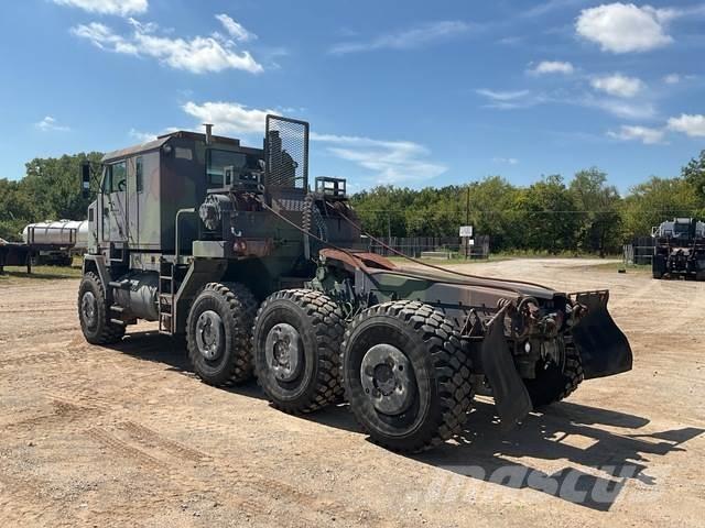 Oshkosh M1070 Pagalbos kelyje automobiliai