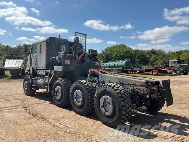 Oshkosh M1070 Pagalbos kelyje automobiliai