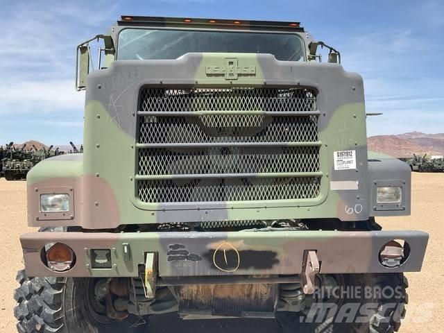 Oshkosh MK29 Savivarčių priekabų vilkikai